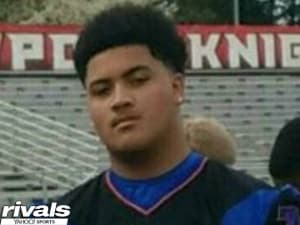 Early top three for 2019 OL Nathaniel Kalepo