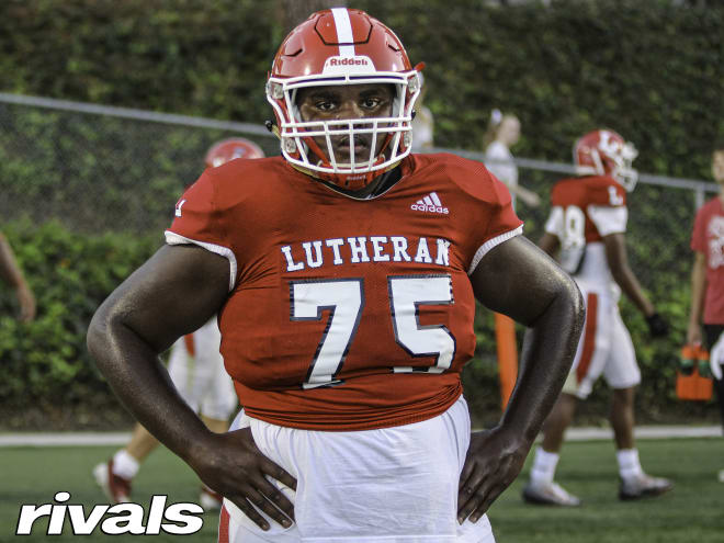 OL Nehemiah Johnson locked in with UCLA commitment