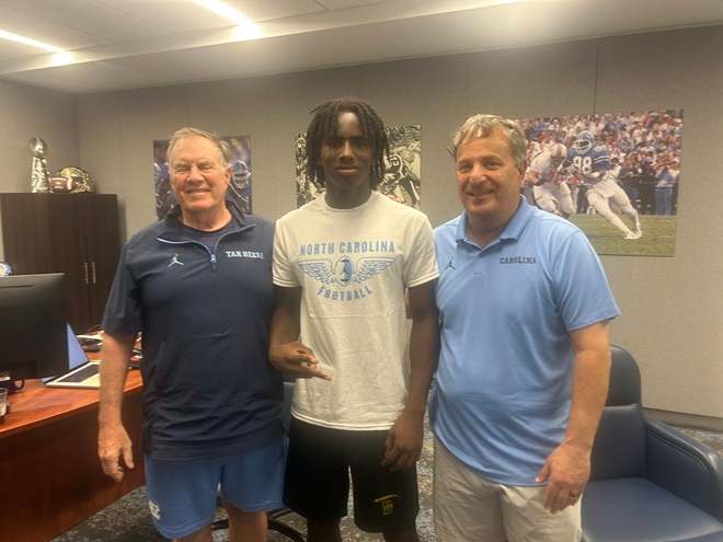 Class of 2026 WR Zamaurious Robertson commits to Carolina