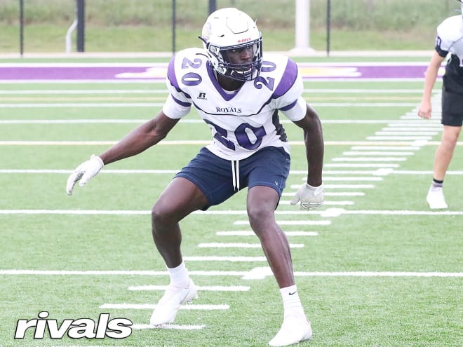 Offer Analysis: 2023 DE Bai Jobe