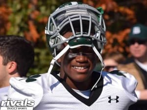 Fact-Finding Mission Goes Well For 3-Star VA DE