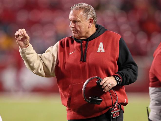 Arkansas continues to host official visitors as dead period nears