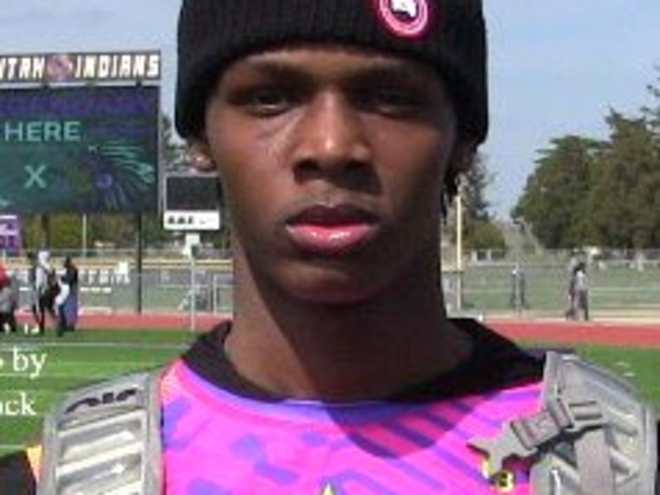 Mizzou Recruiting Notebook: Tigers offer rising WR from East St. Louis