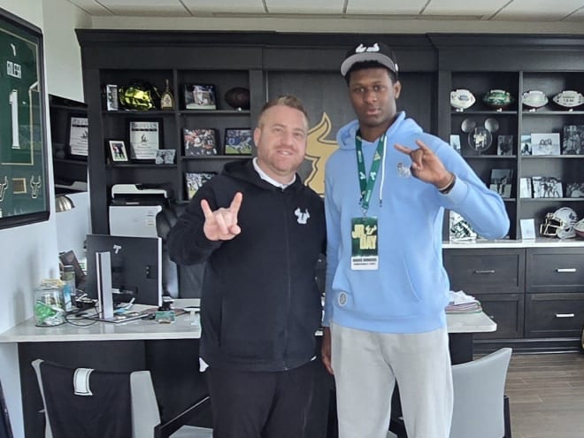 USF impresses edge Jarius Rodgers on visit