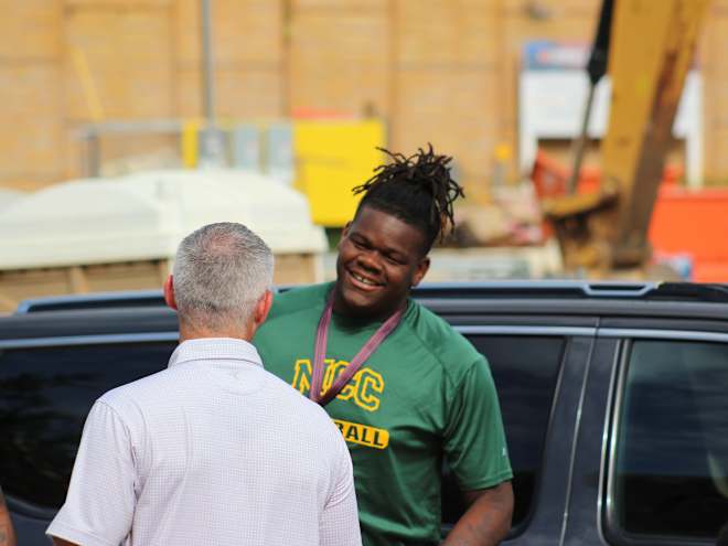 FSU left impression on Syracuse 4-star OL commit Javeion Cooper during OV