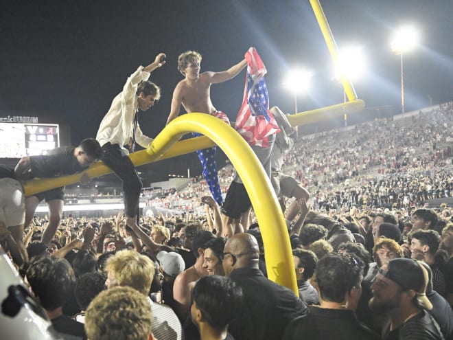 A Golden Opportunity: How Vanderbilt Can Expand Its Fan Base