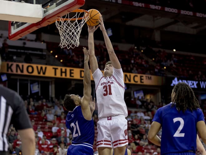 Preview: Wisconsin Badgers Continue Homestand vs Montana State