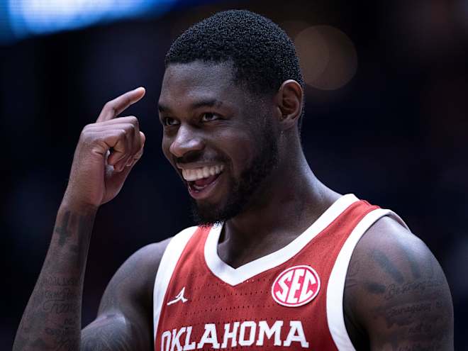 Tennessee basketball reportedly reached back out to SG transfer target