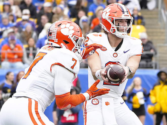 No. 20 Clemson escapes Pitt with 24-20 win after Klubnik's late TD run