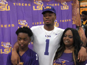 Ja'Vonte Smart signs with LSU