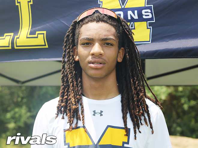 Soyoye makes college pick