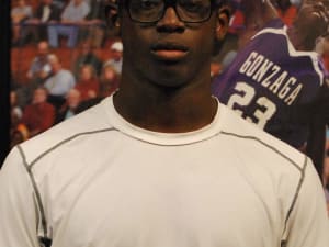 2020 OT taken aback by UF offer, citing their 'amazing game-day atmosphere'