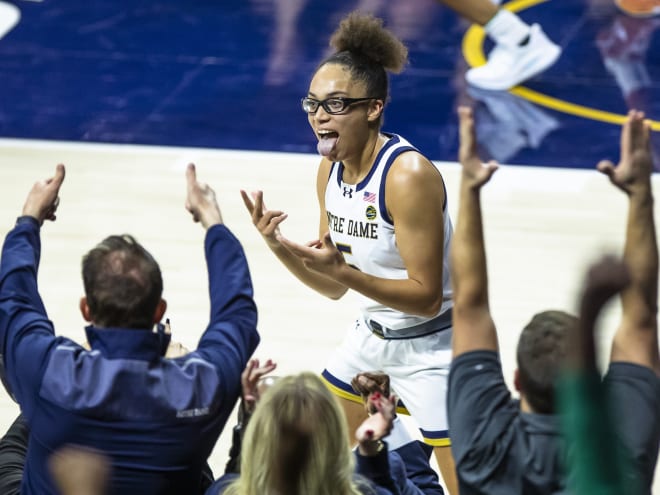 No. 10 Notre Dame WBB takes down No. 4 Texas with help from home crowd