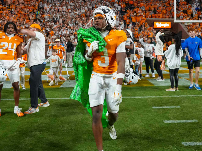 Snap counts, game grades from Tennessee football's win over Florida