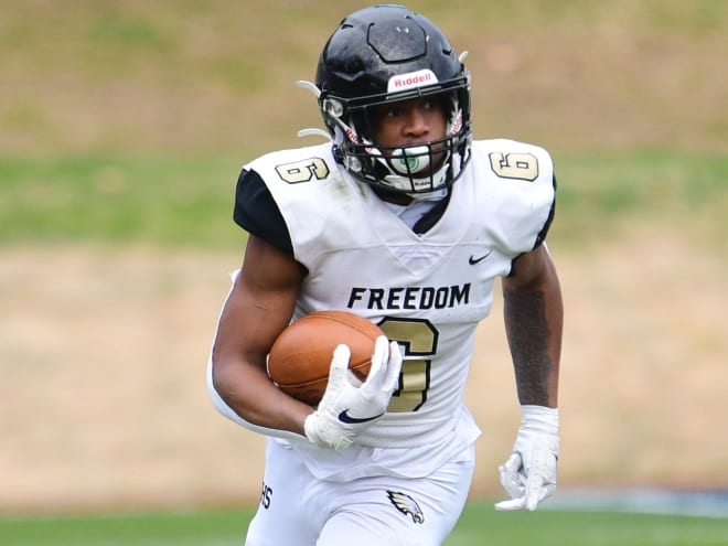 Freedom's Overton Named Gatorade 2023 VA Football Player of the Year