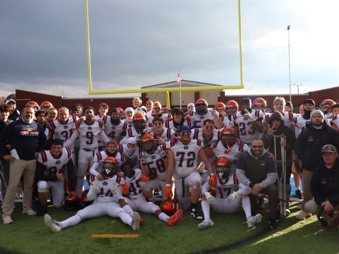 Briar Woods wins Region 5D championship 32-15 over Riverbend