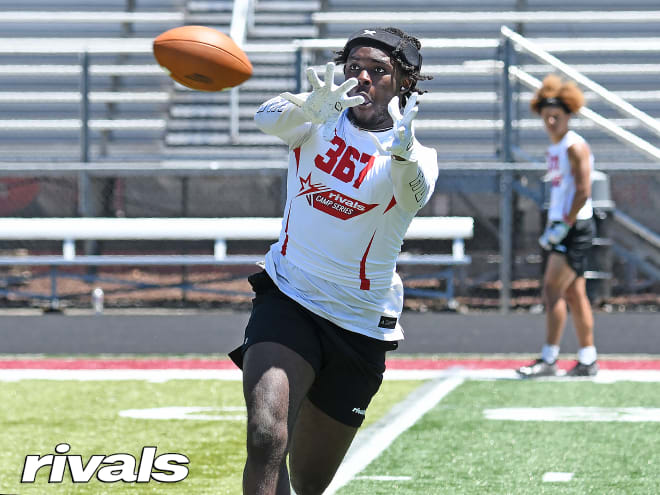 Georgia coaches "geeked" about 2022 WR Sam M'Bake's athleticism