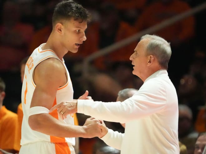 Why Tennessee used an unusual lineup that coughed up its lead vs. Indiana