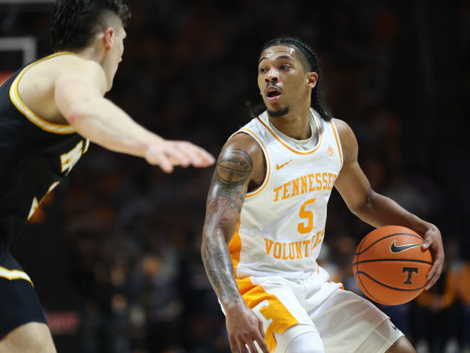 No. 4 Tennessee uses second half surge to beat No. 15 Missouri