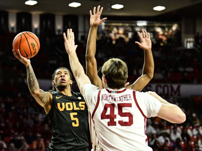 Prolific shooting headlines Vols' road rout of Oklahoma