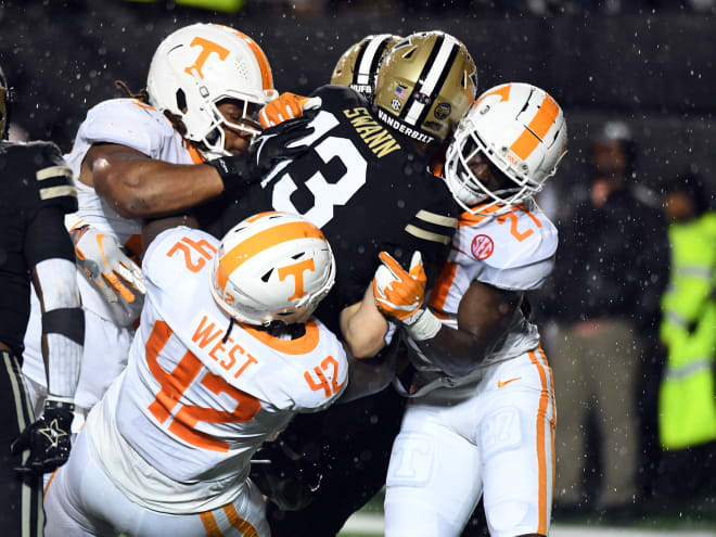 Live updates, discussion: No. 8 Tennessee football at Vanderbilt