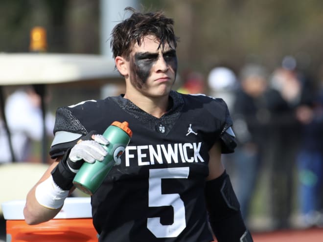 Illini add Fenwick 2025 linebacker Jack Paris