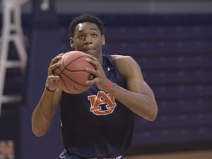 Wiley enrolls at Auburn