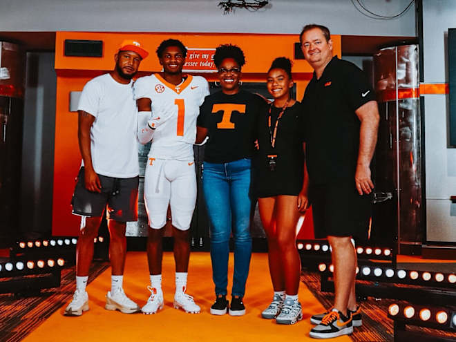 COMMIT ALERT: In-state 3-star ATH commits to Tennessee football