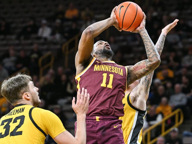 Gophers pick up first win in Iowa City in 2015; Down Hawkeyes 72-67