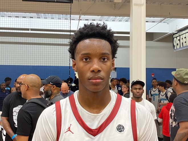 Arkansas coaches check in on five-star forward at EYBL in Memphis