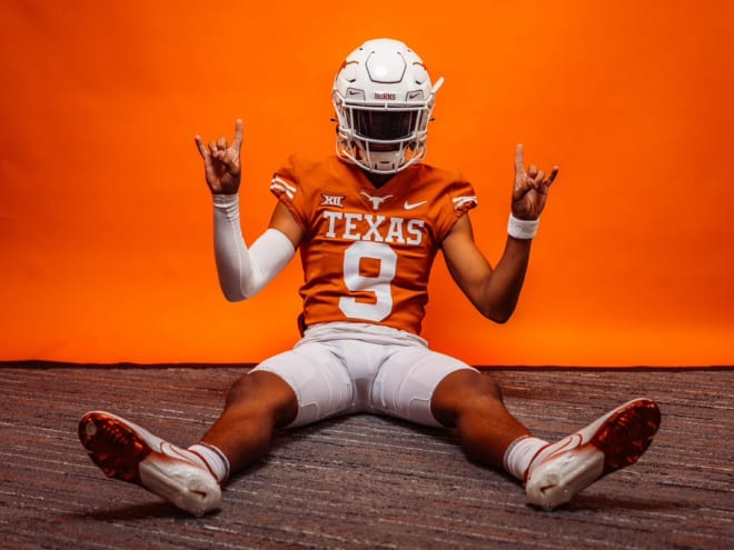 KJ Lacey is already making an impact for Texas: "He's a dawg"