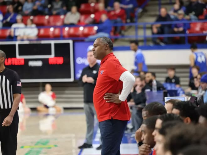 Hester & Stoehr discuss upcoming game with Sam Houston State