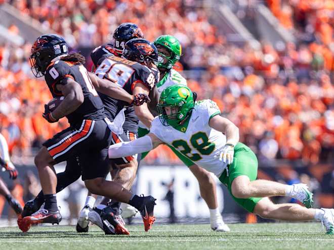 Wednesday War Room: Rebuilding the Wall — Oregon’s 2025 LB Outlook