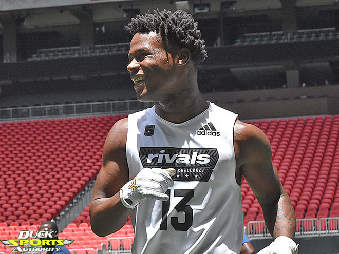 Schools in hot pursuit of elite Oregon commit Avantae Williams