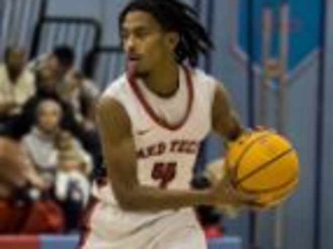 Jackson makes college pick