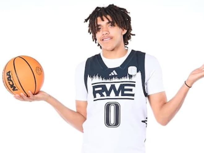 Taylen Kinney beginning to set up and take visits