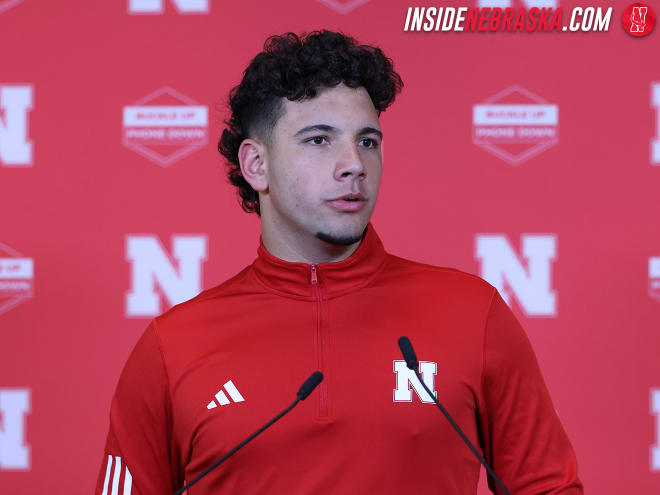 LIVE: Friday presser with Dylan & Donovan Raiola, Glenn Thomas, Husker QBs