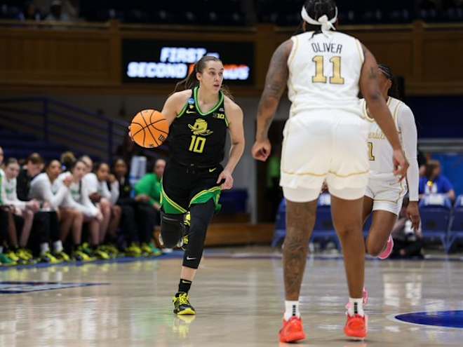 Oregon survives late collapse, edges Vanderbilt in OT in NCAA First Round