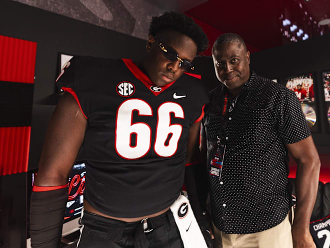 Georgia official visit closes the gap for big OT Chancellor Campbell