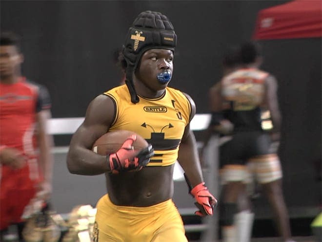 Oregon offers speedy Mesquite RB