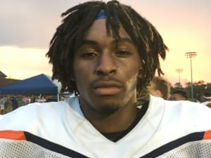 Four-star receiver Knox names a top six