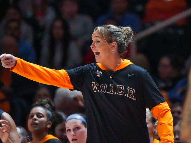 Lady Vols coach Kim Caldwell named to Naismith Coach Of The Year Watch List