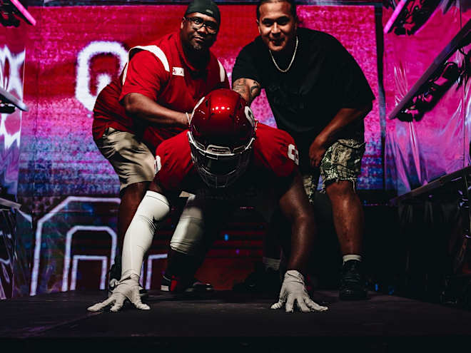 Sooners make a splash with four-star DL Elijah Golden on his official