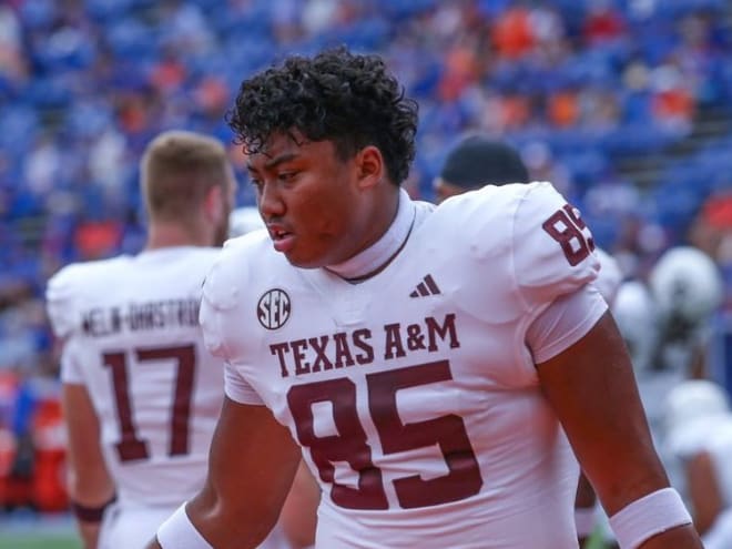 Texas A&M transfer tight end signs with Arkansas