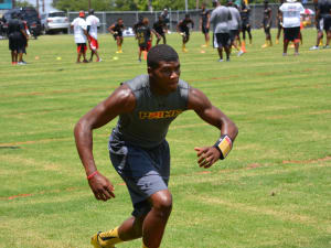 Texas A&M has attention of 2019 Louisiana WR Devonta Lee