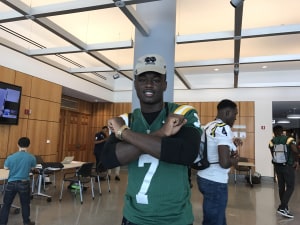 LB Ovie Oghoufo Excited For Notre Dame's Future With Growing 2018 Class