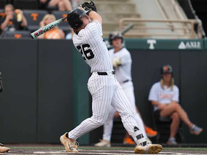 Cardiac Commodores Sweep Wildcats, Build Momentum for Postseason Play