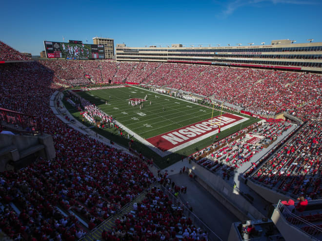 Alabama players discuss atmosphere, Jump Around tradition at Camp Randall