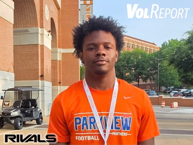 2027 Safety KJ Caldwell on 'really welcoming' visit with Tennessee football