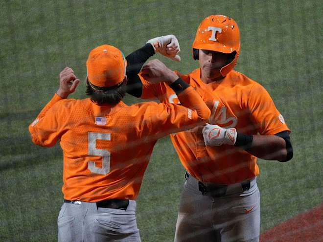 No. 1 Tennessee routes No. 12 Alabama, 9-2 to claim series